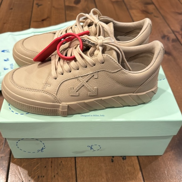 Off-White Low Vulcanized Calf Leather Sneakers in Sand - Picture 4 of 16